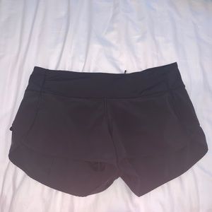 Black Lululemon Speed Shorts Size 6 Inseam 2.5